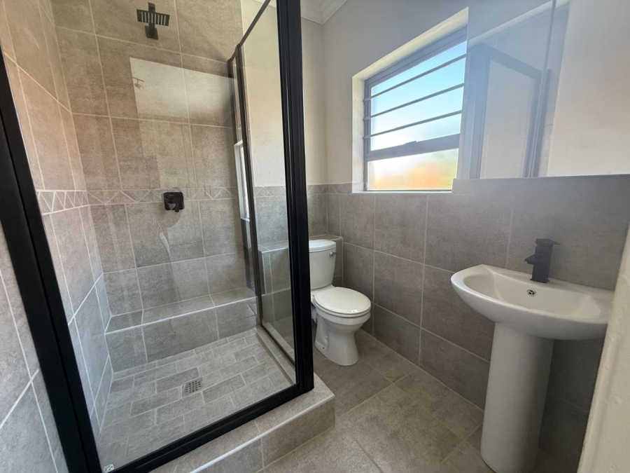 3 Bedroom Property for Sale in Waterkloof East North West